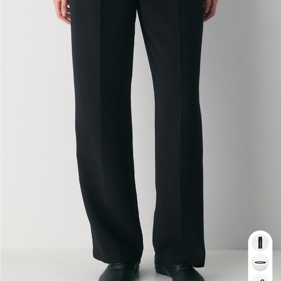 Aritzia Black Effortless Pants - Picture 5 of 5